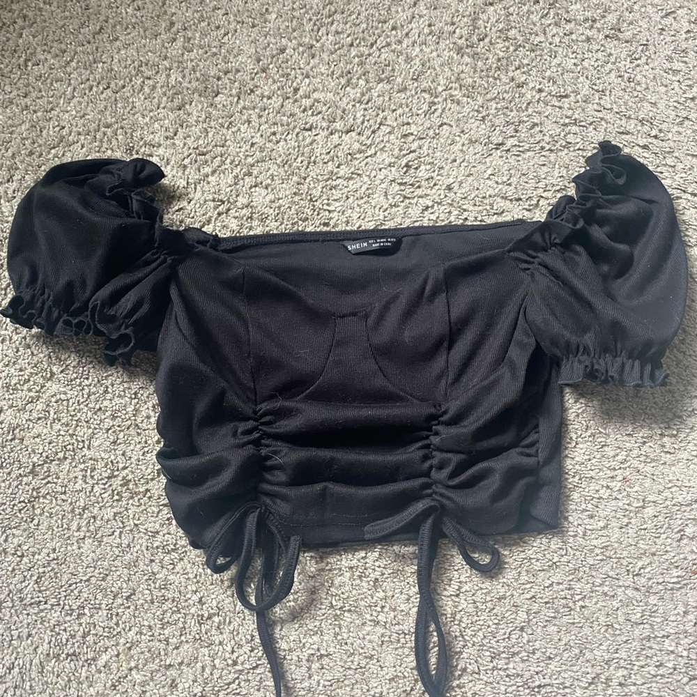 Black going out short sleeve